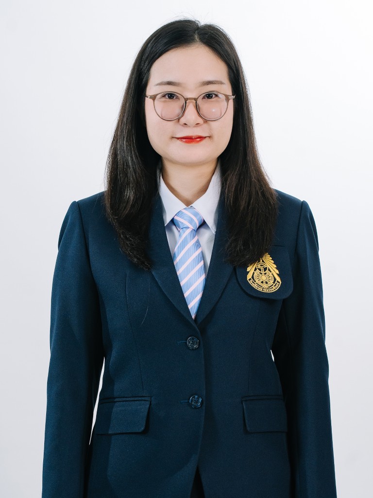 นางสาว เบญญาภา นิลยาภรณ์