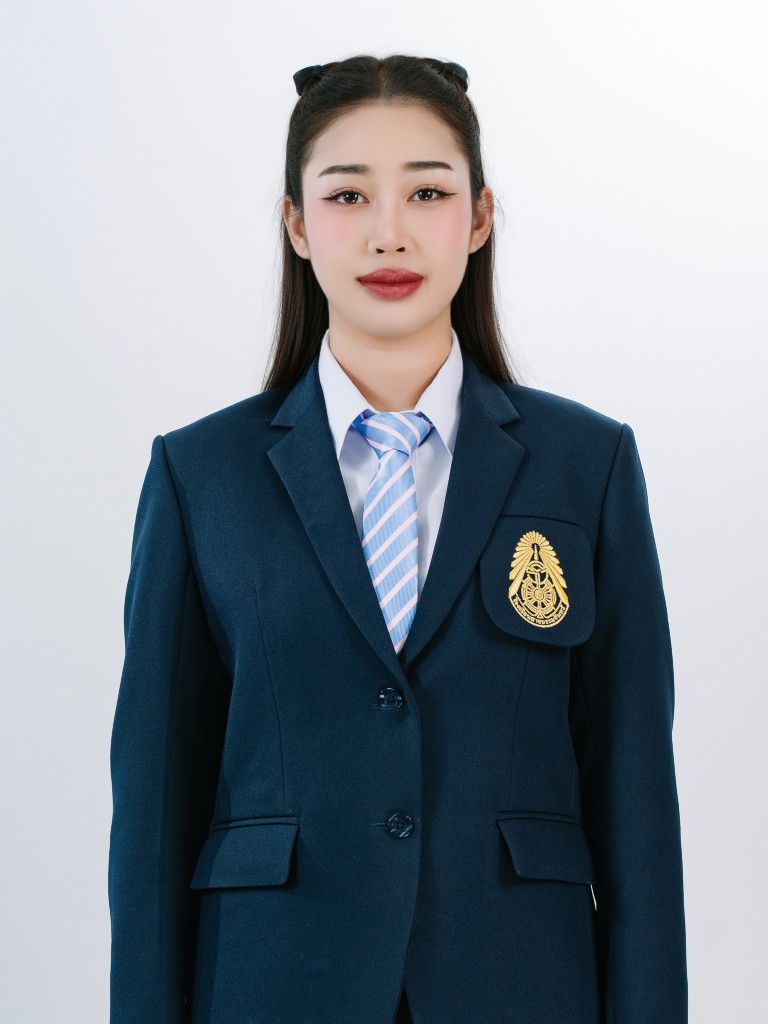 รูปครู นางสาวอลิษา จันทนนตรี