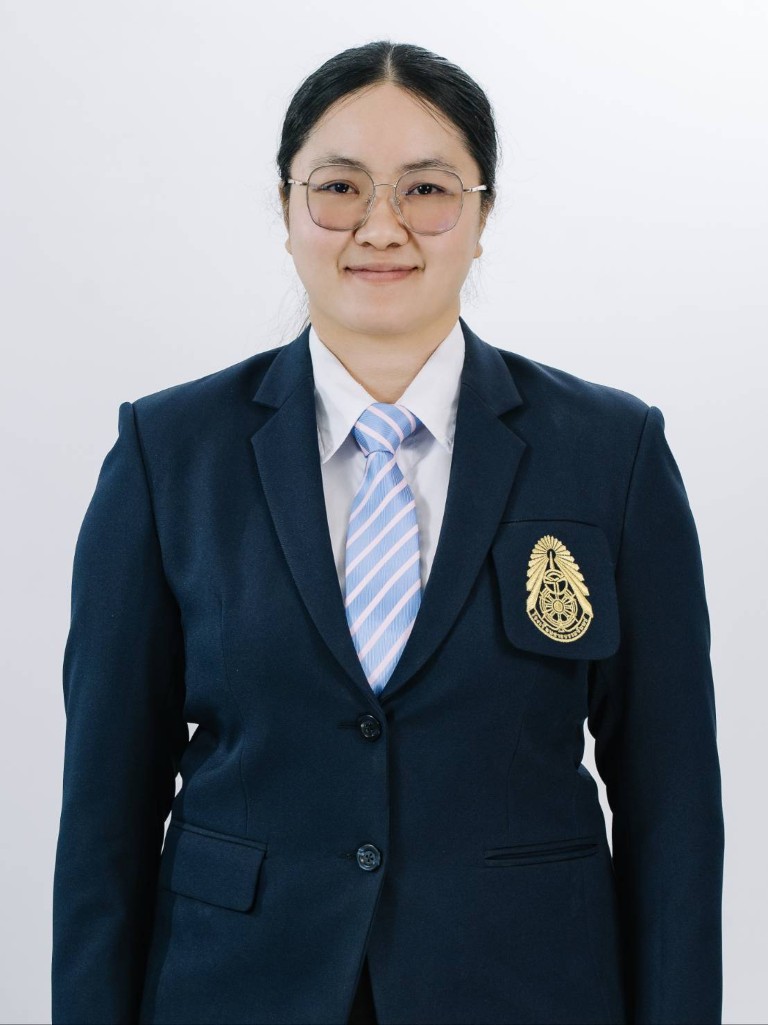 รูปครู นางสาวกมลวรรณ แก่นไร่