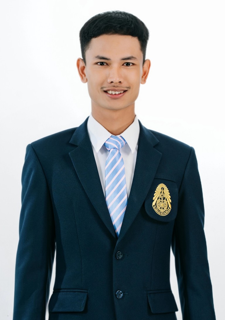 รูปครู นายธีรศักดิ์ ไทยเดิม