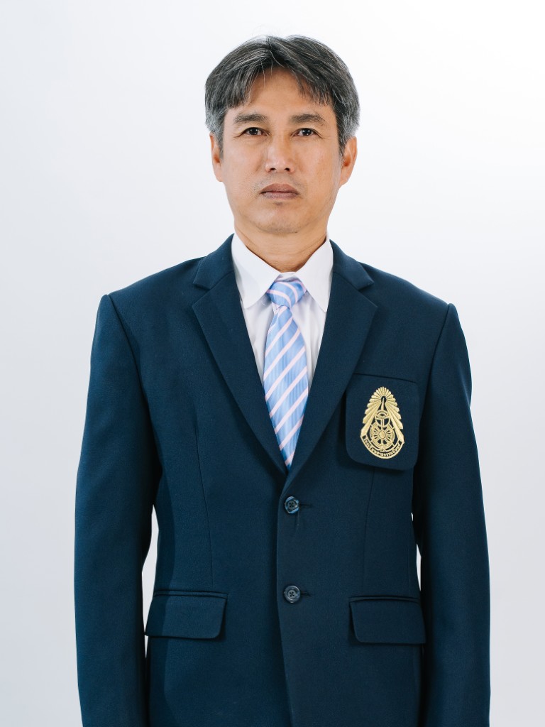 นาย ชัยฤทธิ์ กลิ่นชวนชื่น